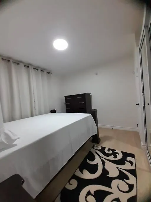 Villa Beautiful House In Innswood Village Housing Scheme Spanish Town